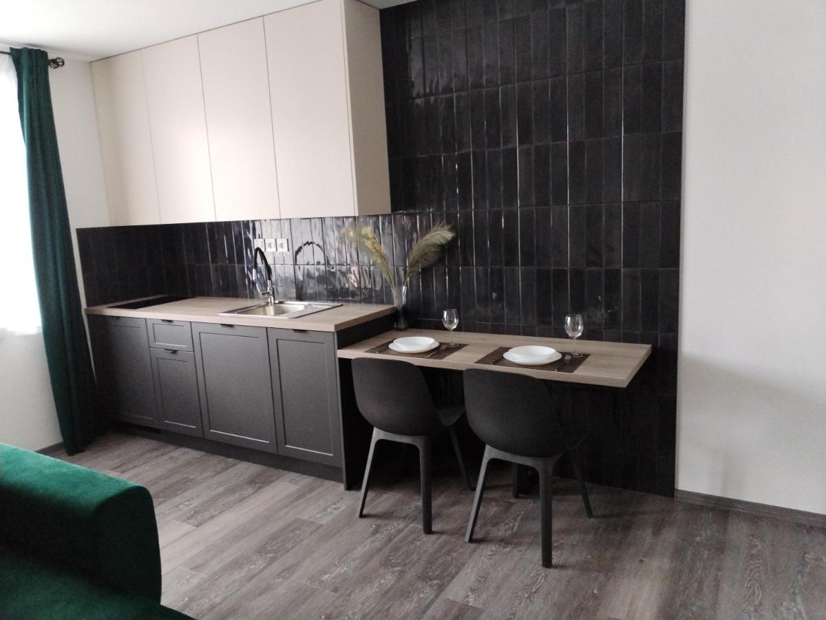 Apartman Pri Parku Solcany المظهر الخارجي الصورة